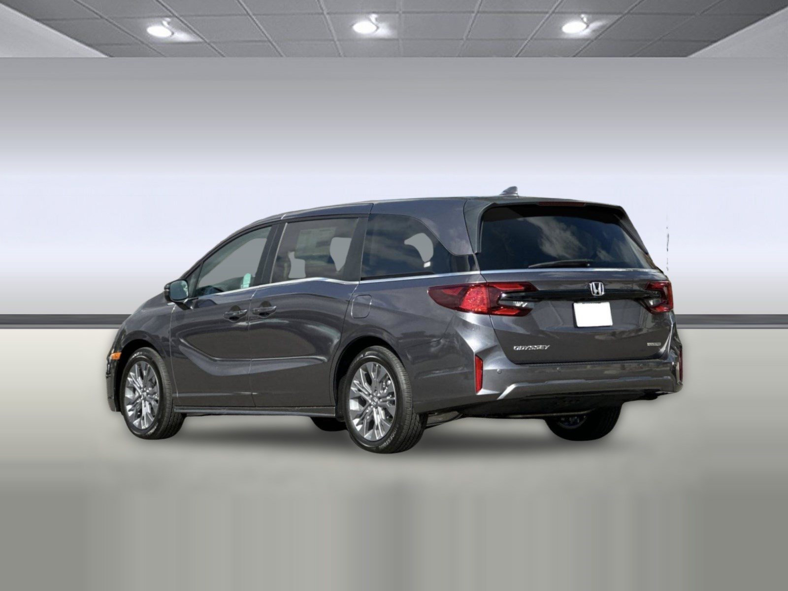 New 2026 Honda Odyssey Touring image 3