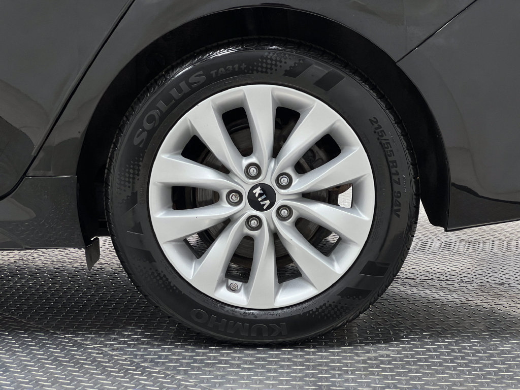 Used 2018 Kia Optima EX w/ Technology Package FWD image 38