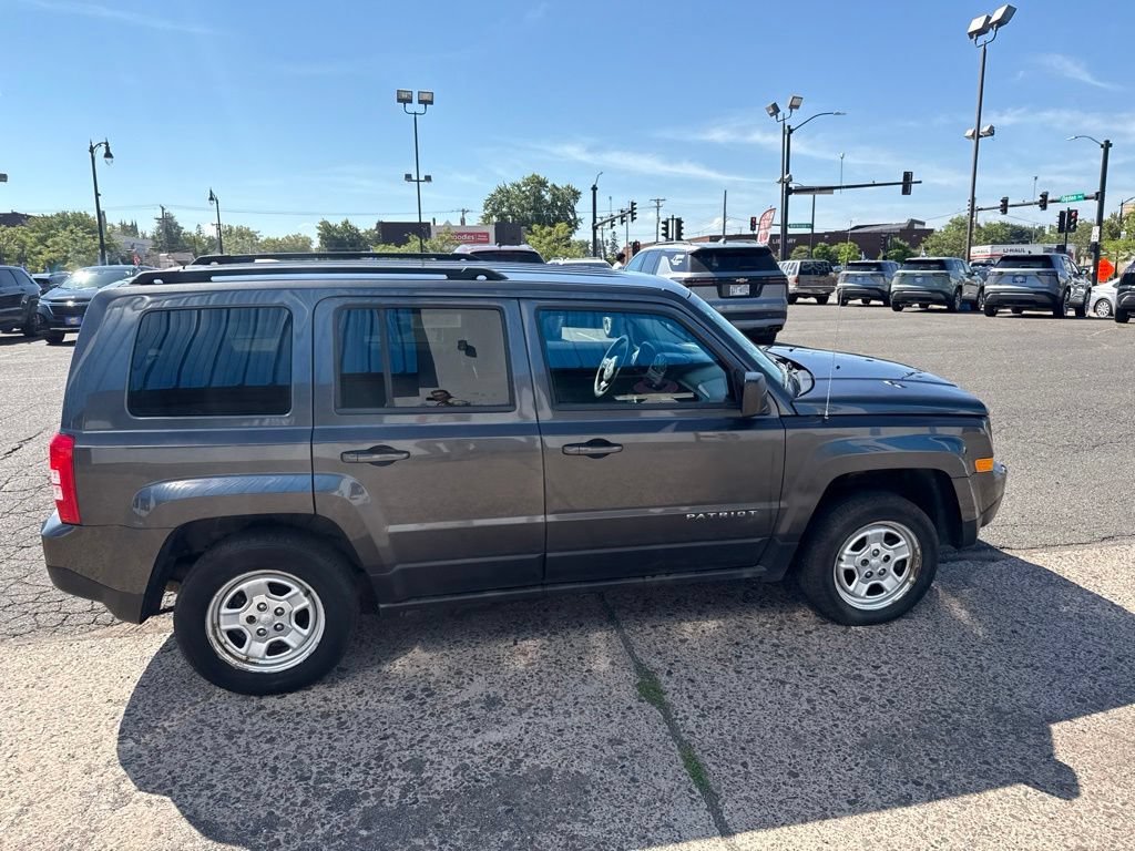 Used 2014 Jeep Patriot Sport w/ Power Value Group AWD/4WD image 9
