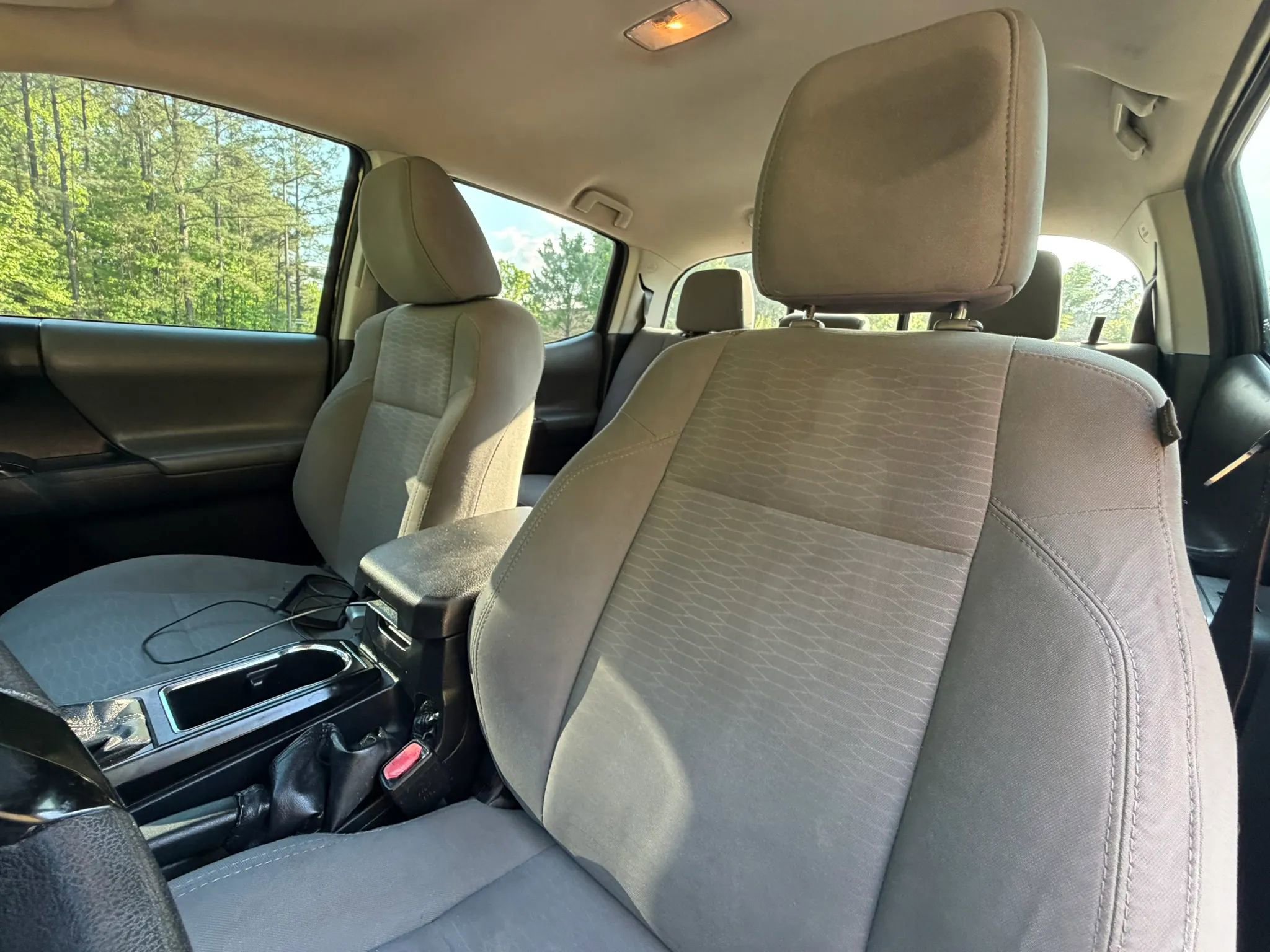 Used 2018 Toyota Tacoma SR w/ SR Convenience Package RWD image 11