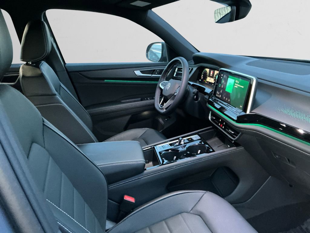 New 2025 Volkswagen Atlas Cross Sport SEL image 15