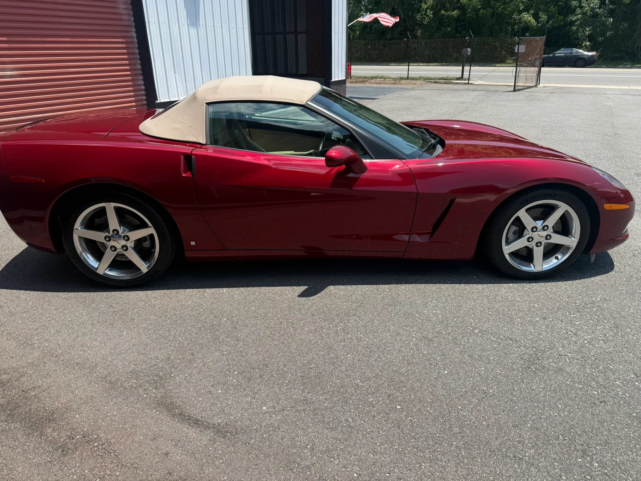 Used 2006 Chevrolet Corvette Convertible w/ Preferred Equipment Group RWD image 7