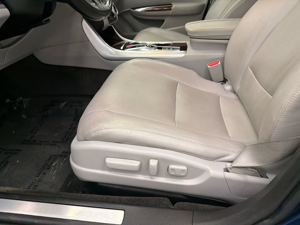 Used 2017 Acura TLX V6 w/ Technology Package FWD image 10