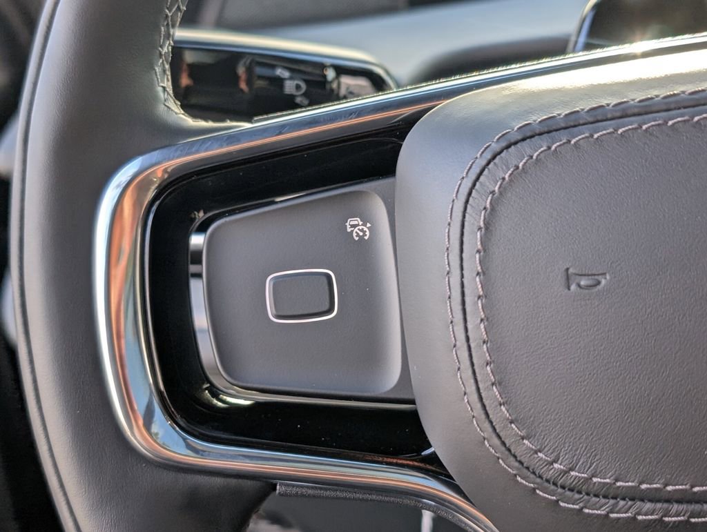 New 2026 Lincoln Navigator L Reserve AWD/4WD image 23