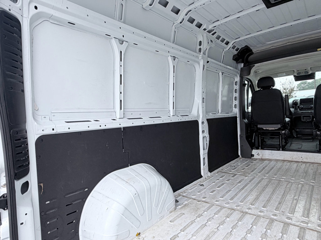 Used 2026 RAM ProMaster 2500 w/ Convenience Group FWD image 11