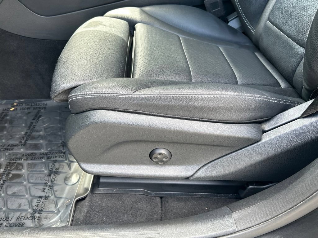 Used 2022 Mercedes-Benz GLC 300 4MATIC image 16
