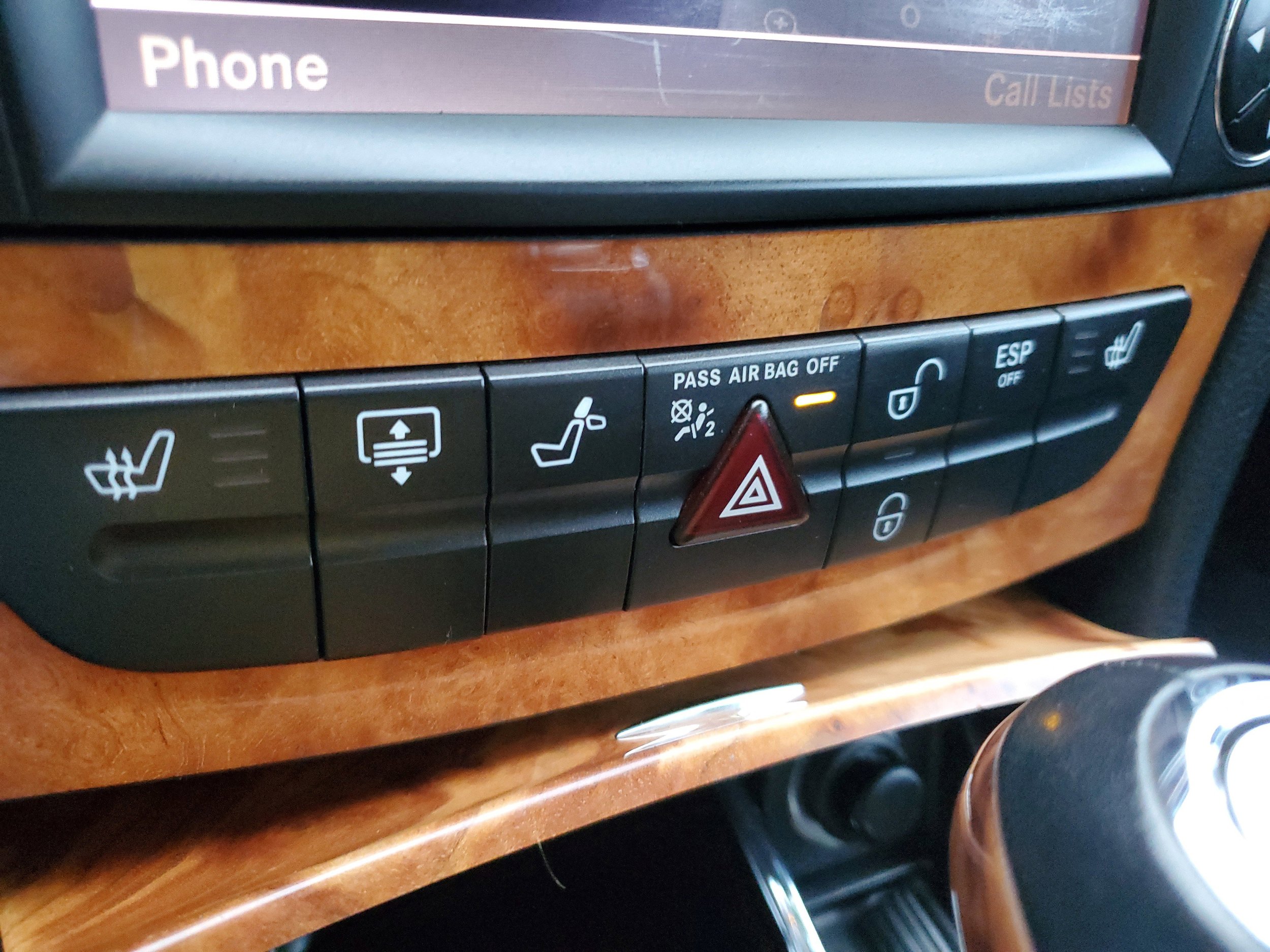 Used 2009 Mercedes-Benz E 350 4MATIC Sedan image 21
