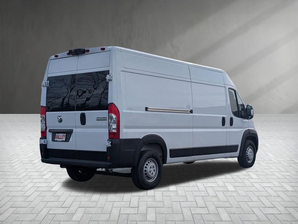 Used 2024 RAM ProMaster 2500 FWD image 7
