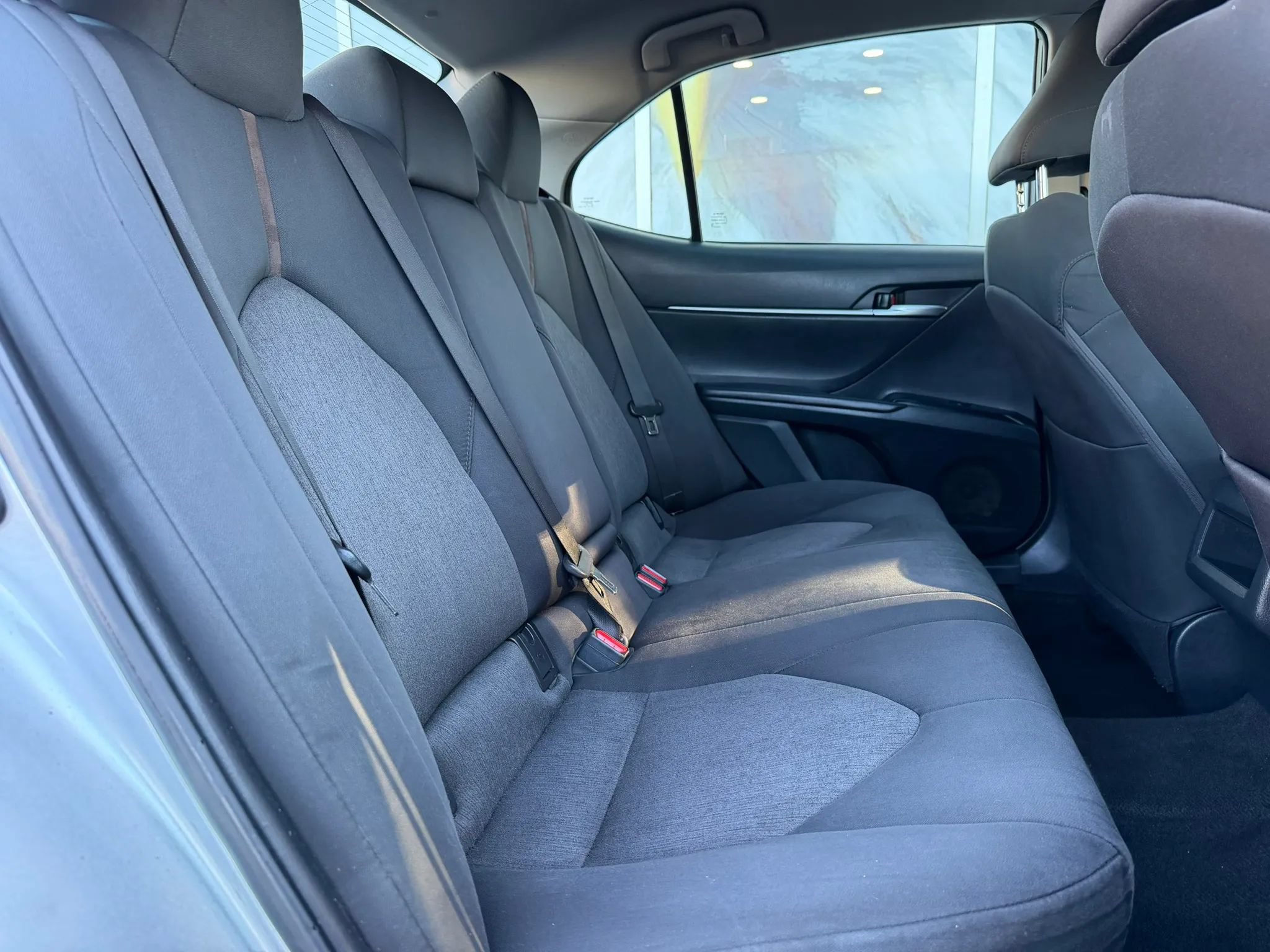 Used 2018 Toyota Camry LE FWD image 10