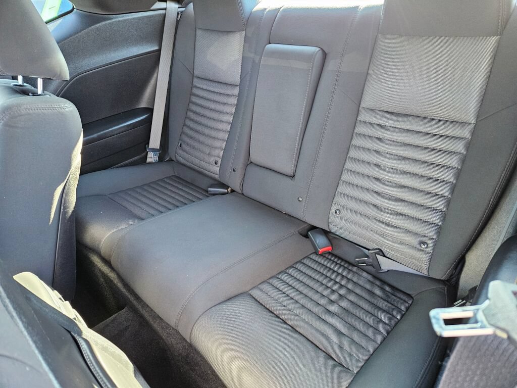 Used 2012 Dodge Challenger SXT RWD image 14