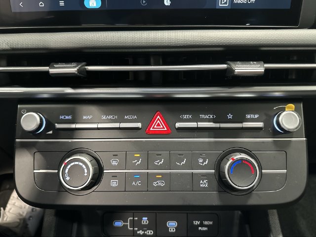 Used 2026 Hyundai Tucson SE FWD image 21