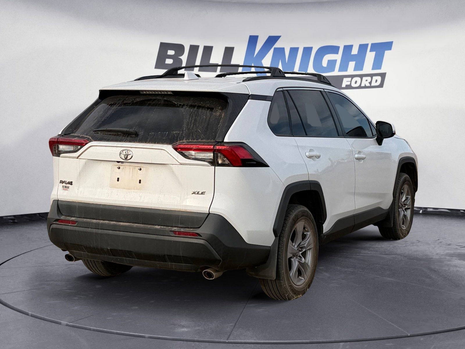 Used 2023 Toyota RAV4 XLE image 5