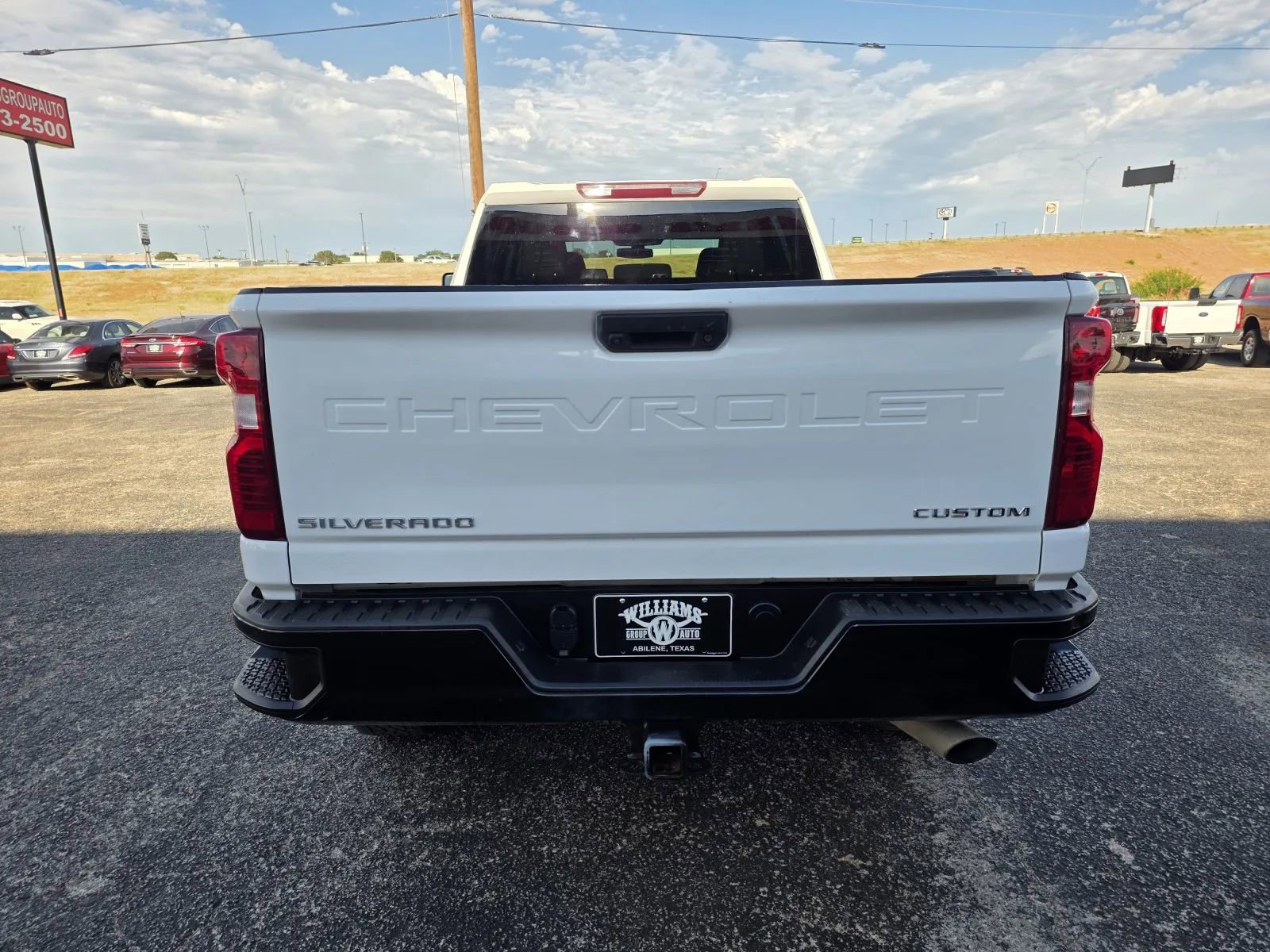 Used 2022 Chevrolet Silverado 2500 Custom w/ Infotainment Package AWD/4WD image 6
