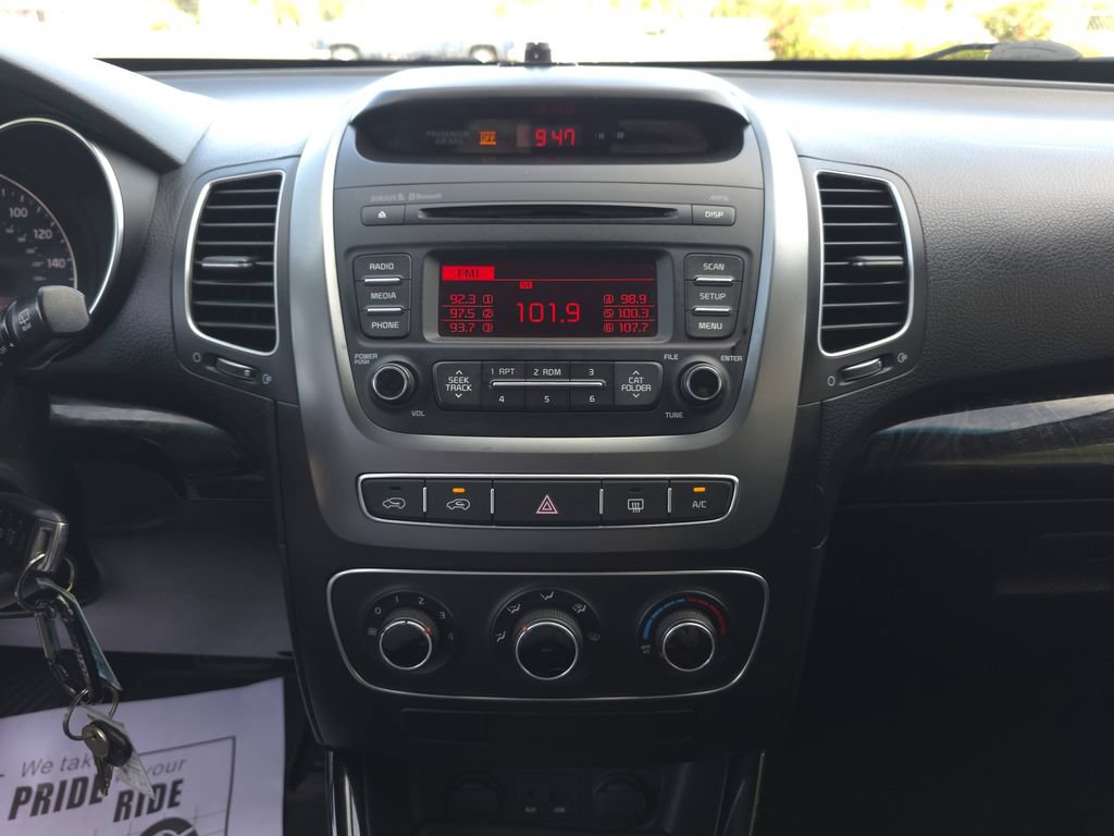 Used 2015 Kia Sorento LX FWD image 23