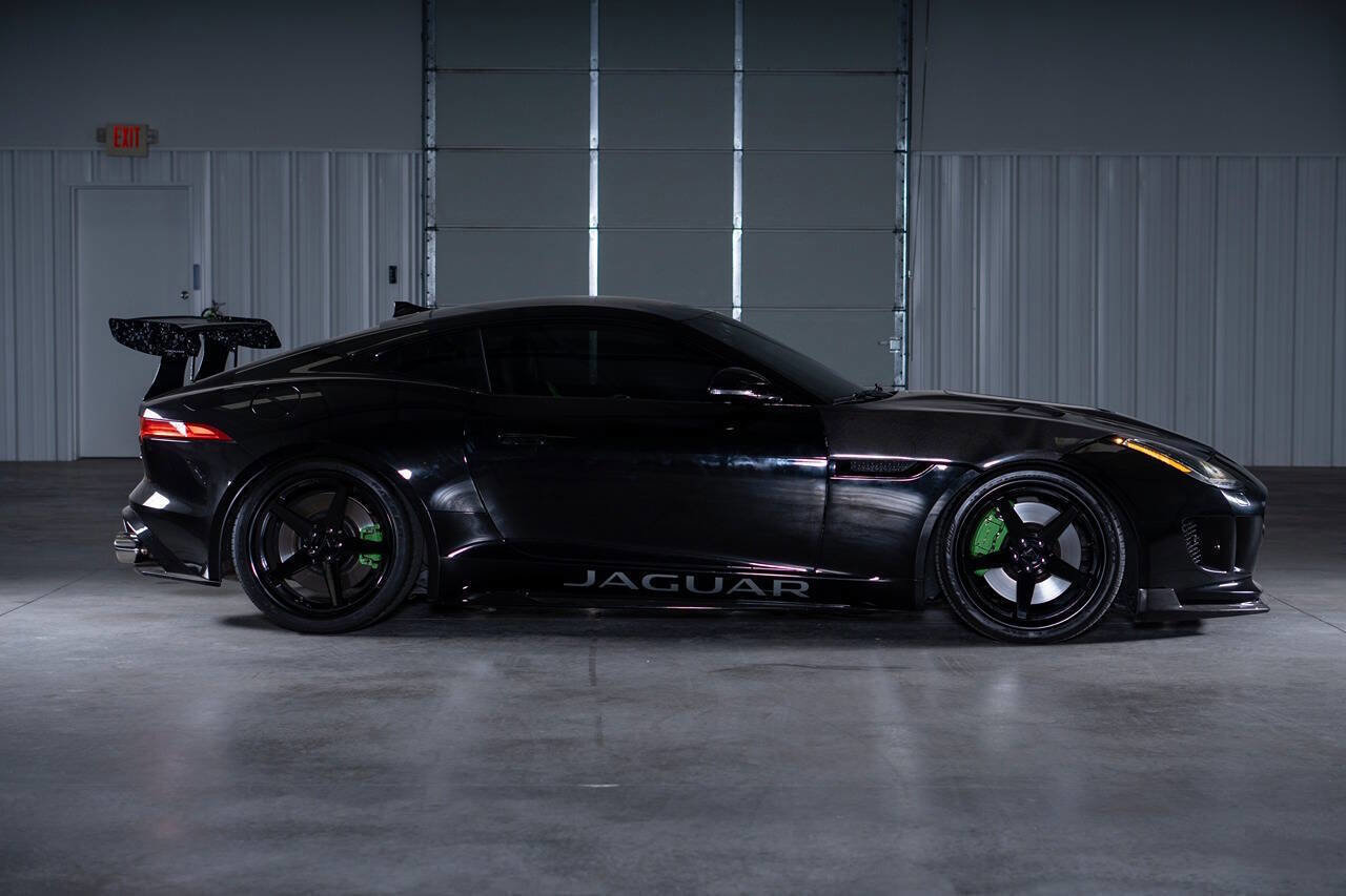 Used 2015 Jaguar F-TYPE R image 5