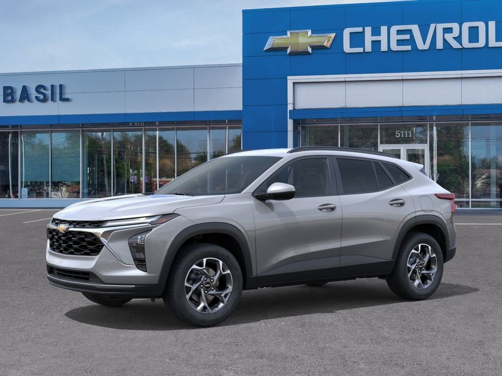 New 2026 Chevrolet Trax LT w/ Driver Confidence Package FWD image 2