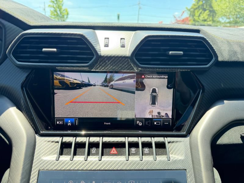 Used 2023 Lamborghini Urus Performante AWD/4WD image 24