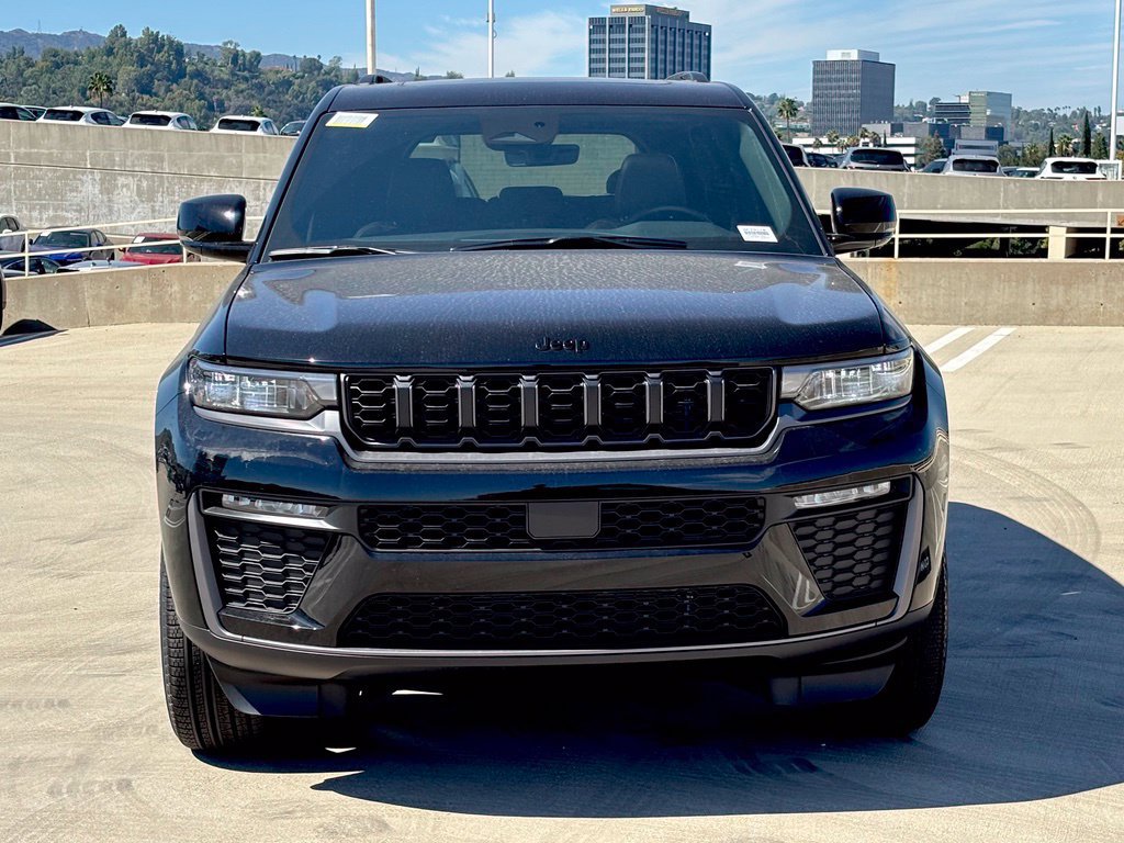 New 2027 Jeep Grand Cherokee Limited AWD/4WD image 6
