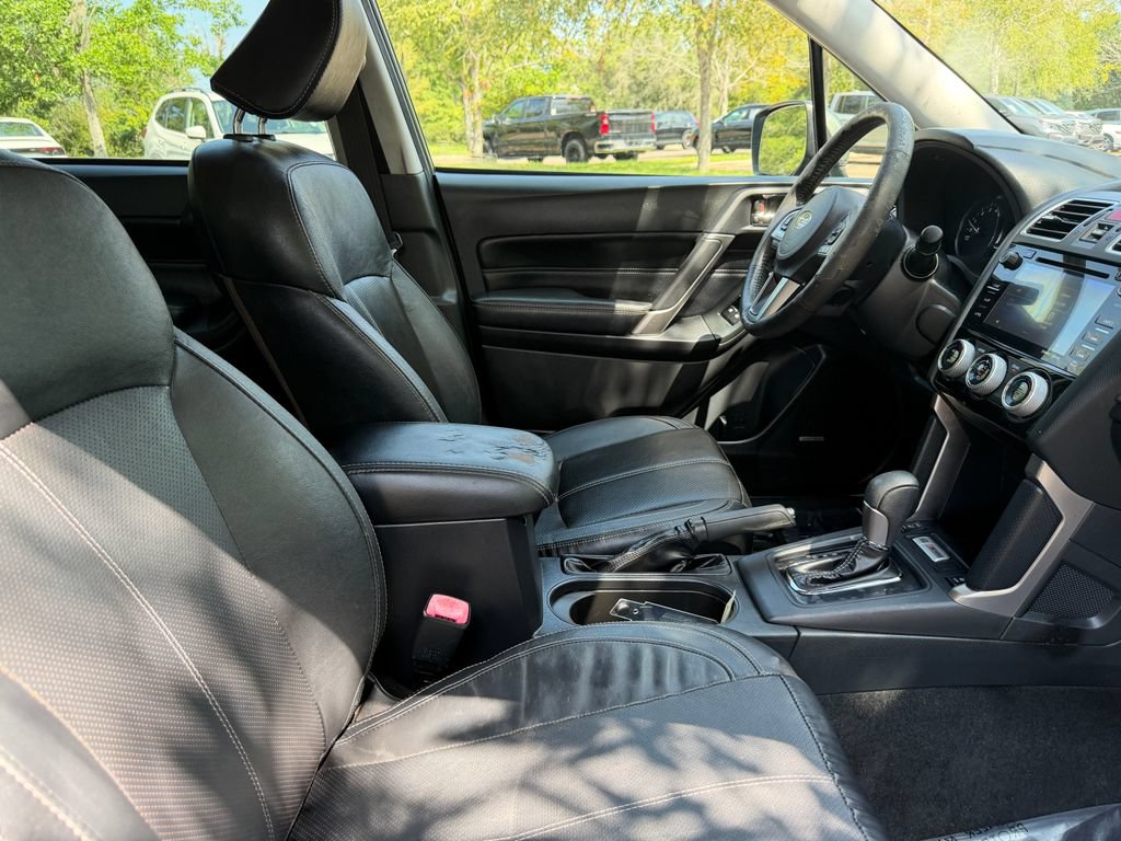 Used 2018 Subaru Forester 2.5i Touring AWD/4WD image 9