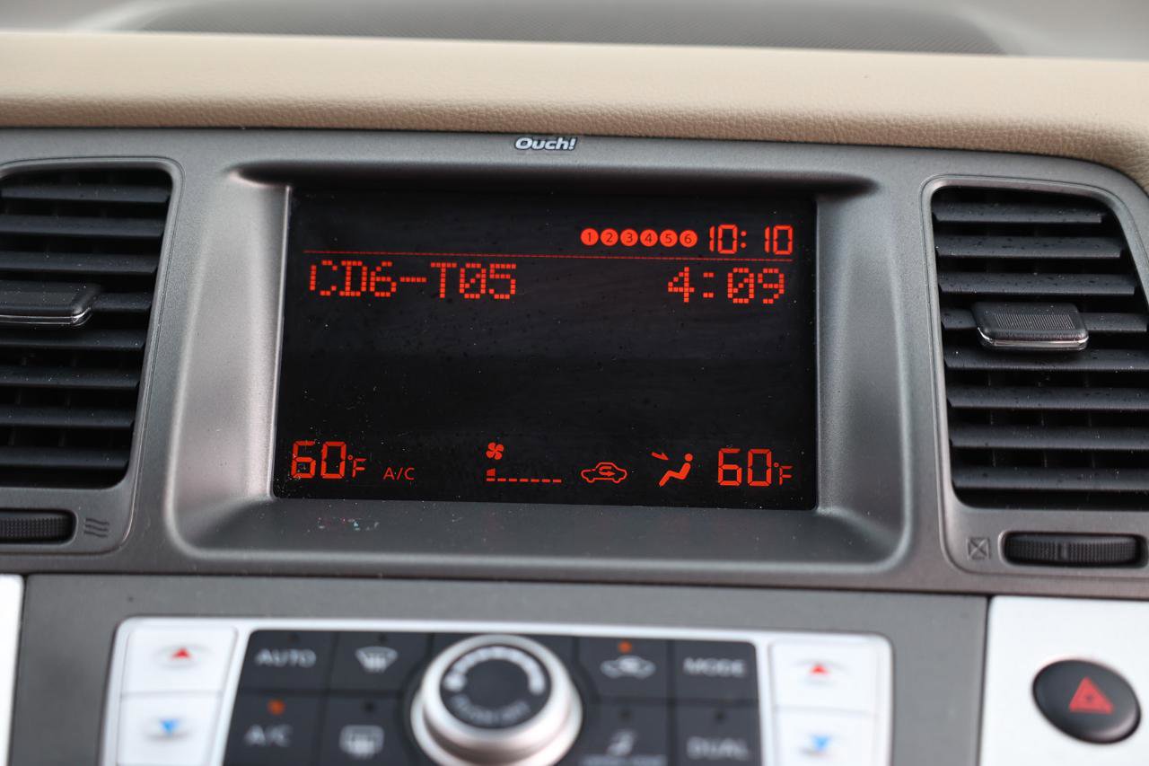Used 2012 Nissan Murano S image 32