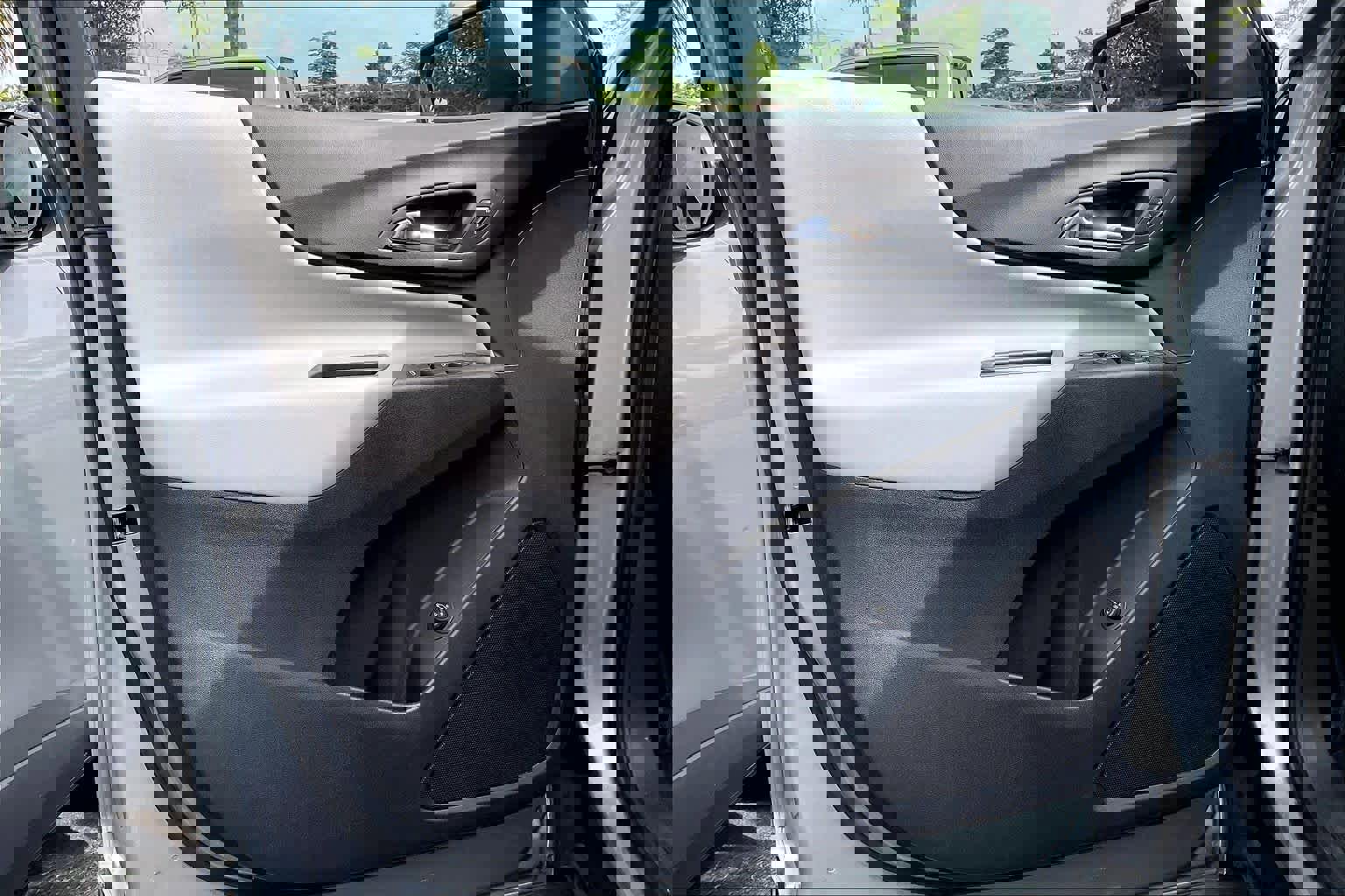 Used 2023 Chevrolet Equinox LT image 22