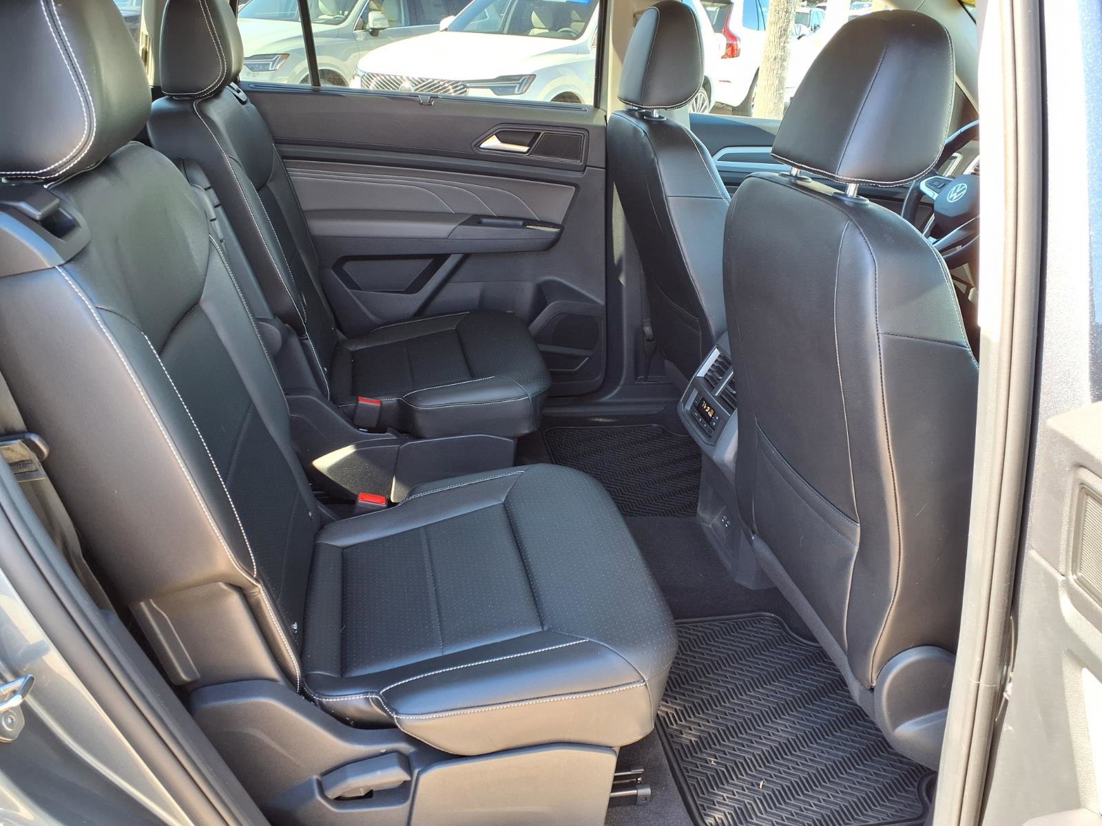 Used 2021 Volkswagen Atlas SEL R-Line image 15