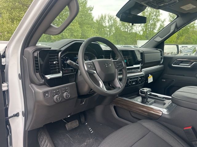 New 2026 Chevrolet Silverado 1500 LT Trail Boss w/ Dark Appearance Package AWD/4WD image 12