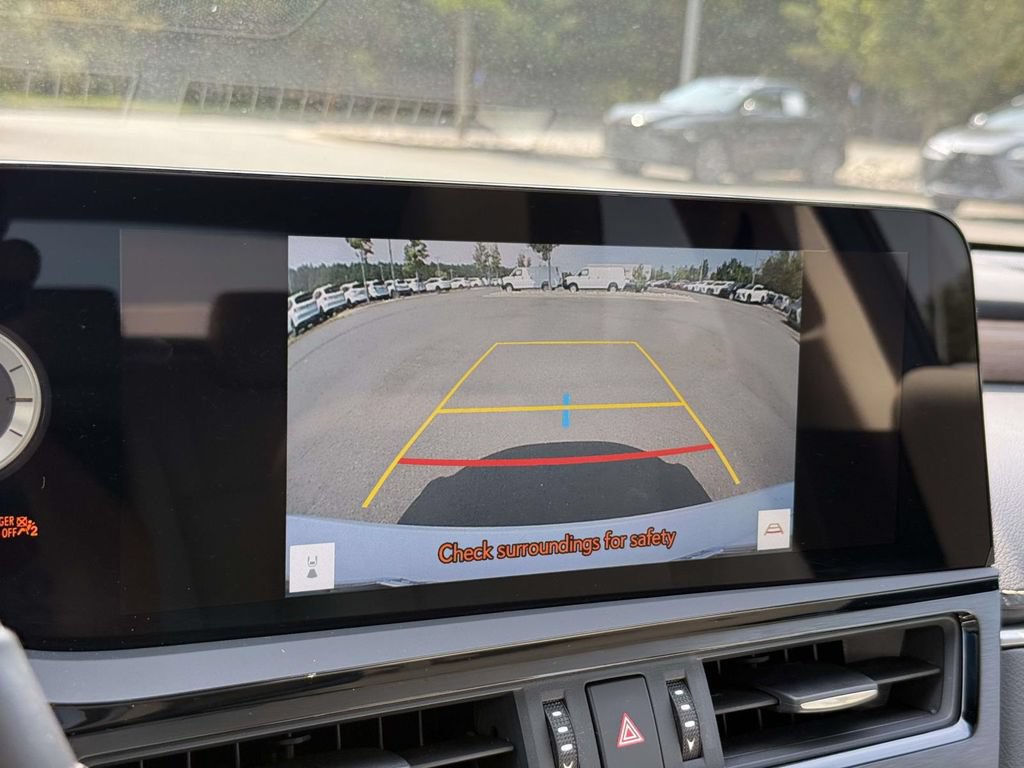 Used 2024 Lexus ES 350 w/ Premium Package FWD image 11