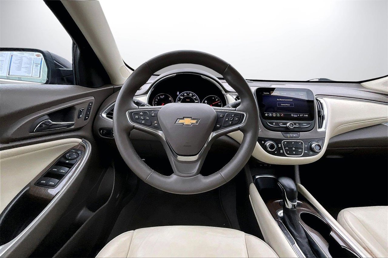 Used 2024 Chevrolet Malibu LT image 11