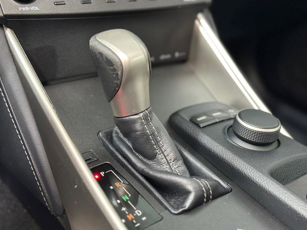 Used 2015 Lexus IS 250 image 19