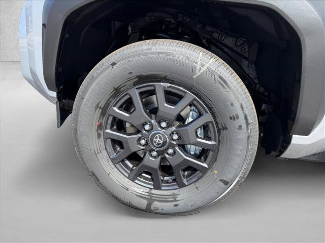 New 2026 Toyota 4Runner SR5 AWD/4WD image 16