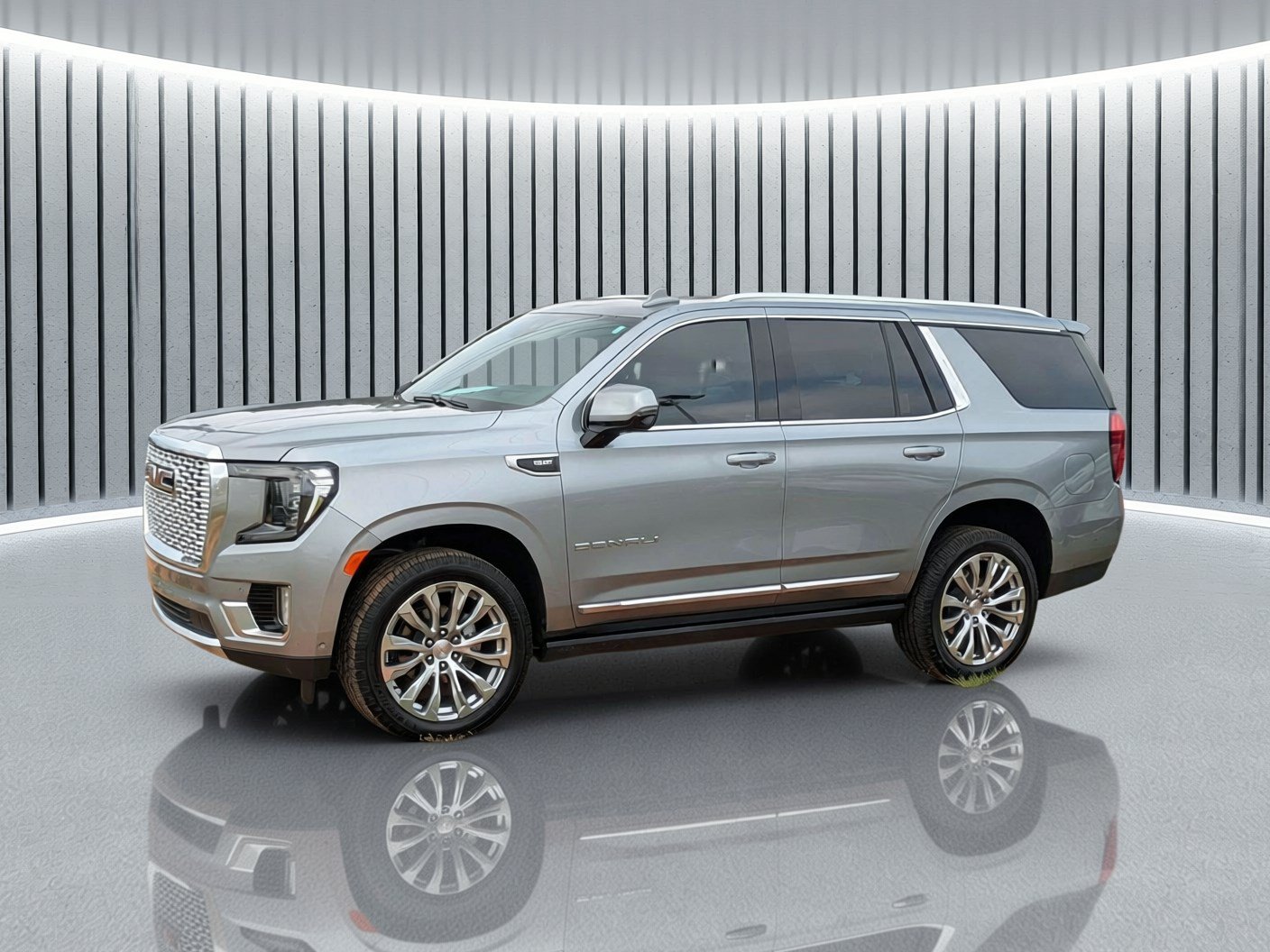 Used 2024 GMC Yukon Denali w/ Advanced Technology Package AWD/4WD image 11