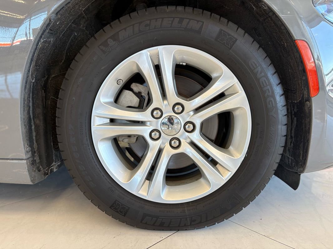 Used 2023 Dodge Charger SXT image 39