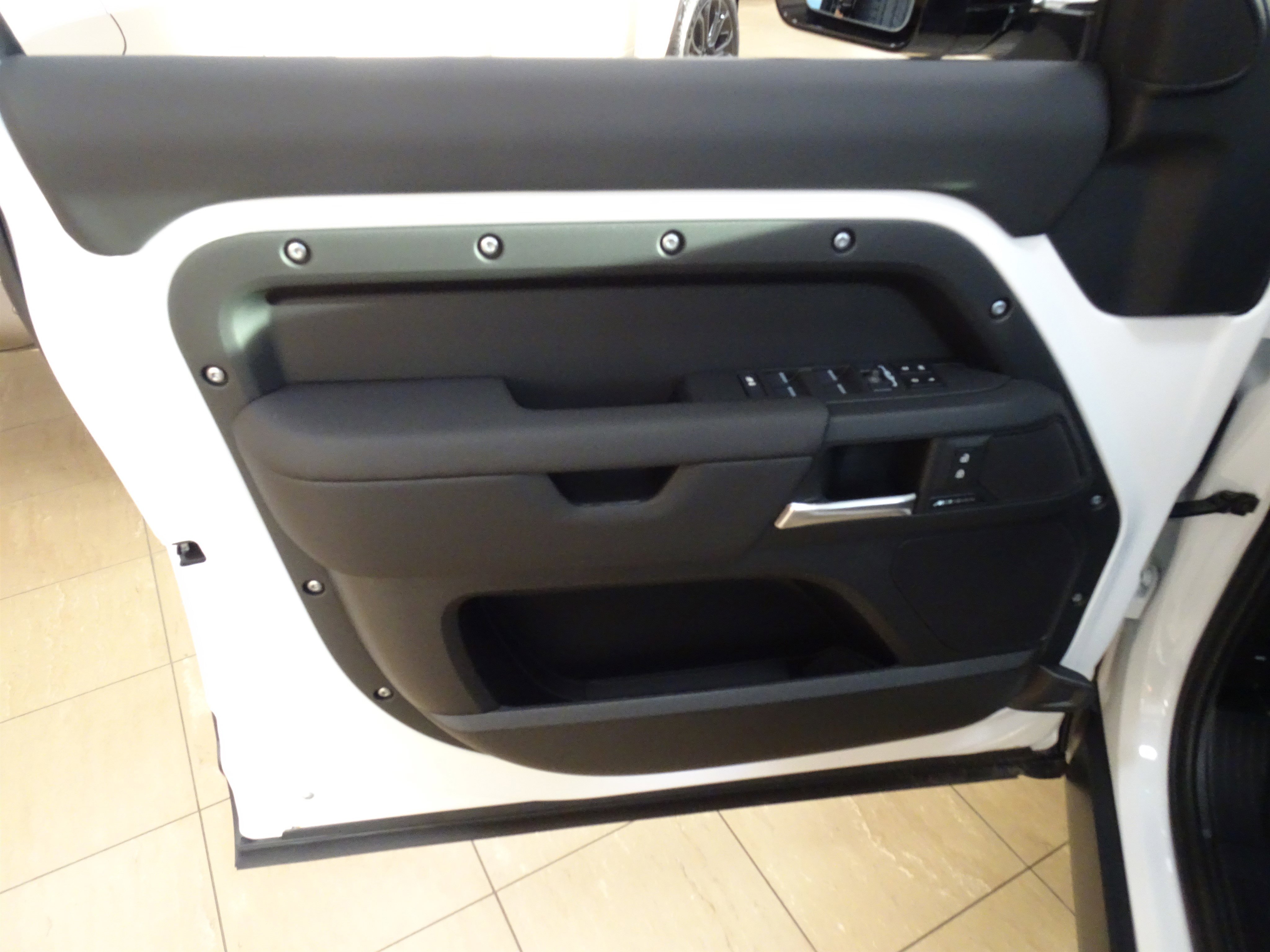 New 2026 Land Rover Defender 110 S image 19