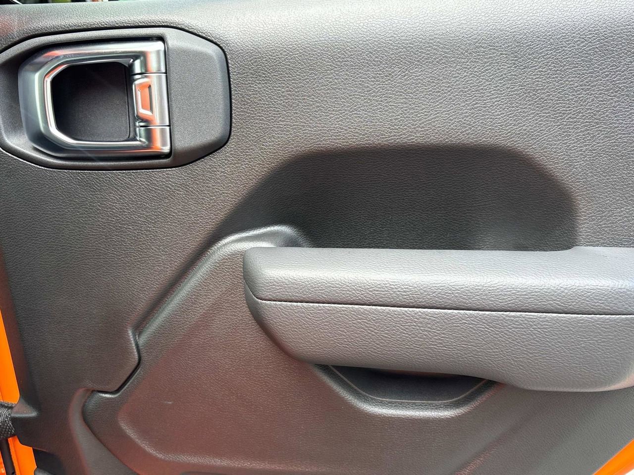 New 2025 Jeep Gladiator Sport image 35