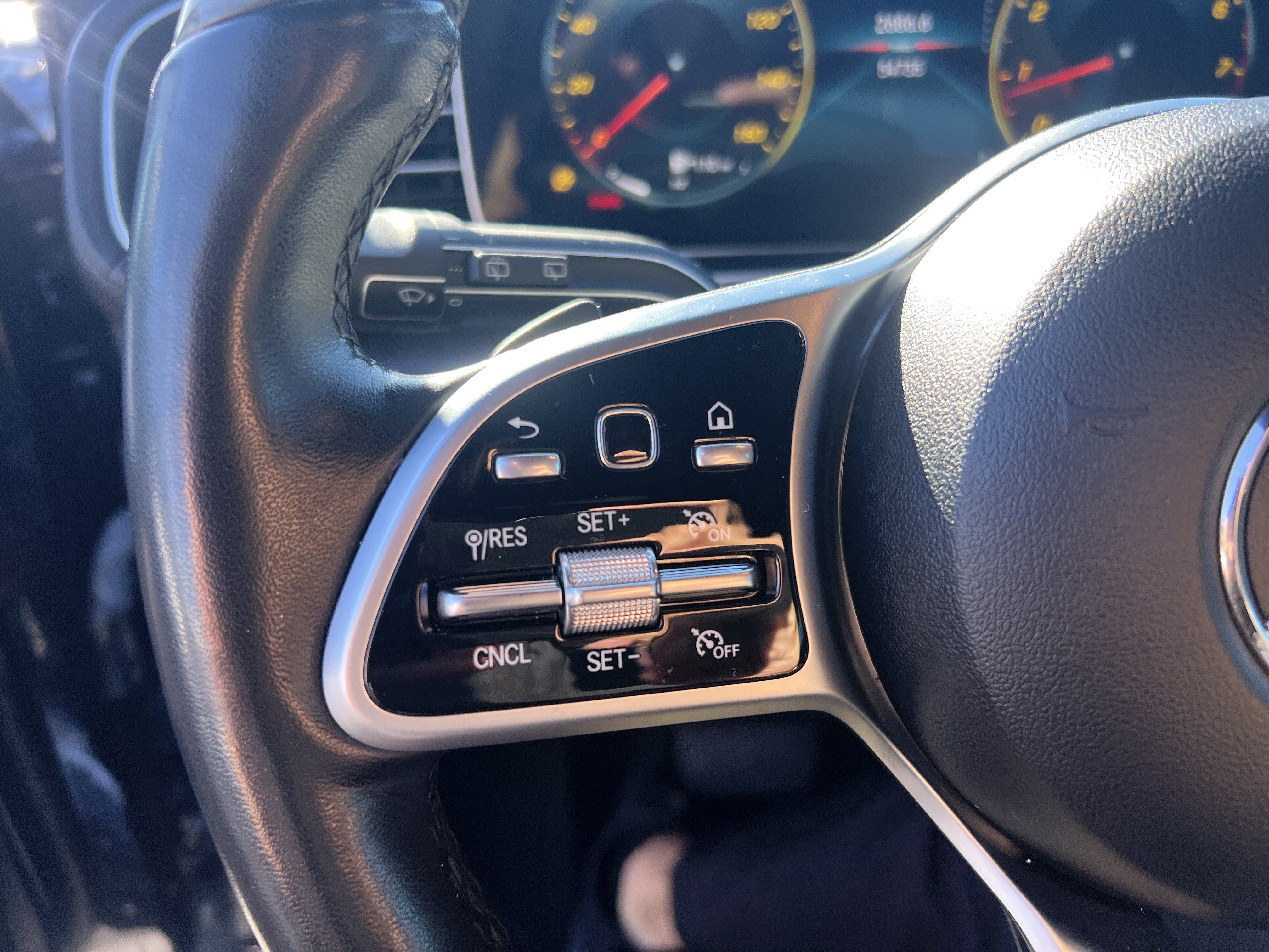 Used 2022 Mercedes-Benz GLE 350 image 18