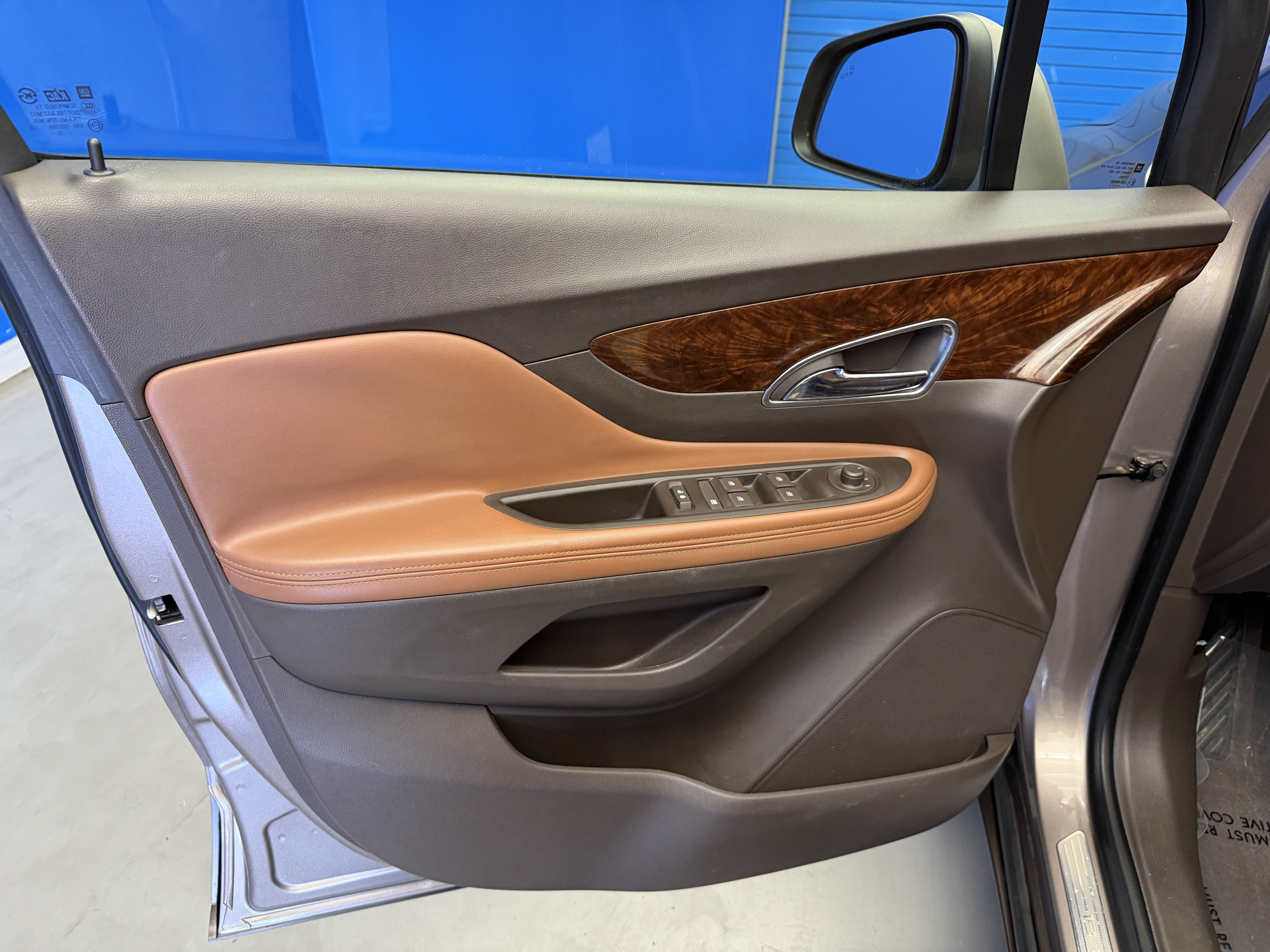Used 2014 Buick Encore Leather FWD image 9