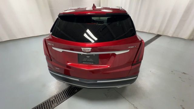 Certified 2023 Cadillac XT5 Premium Luxury AWD/4WD image 7