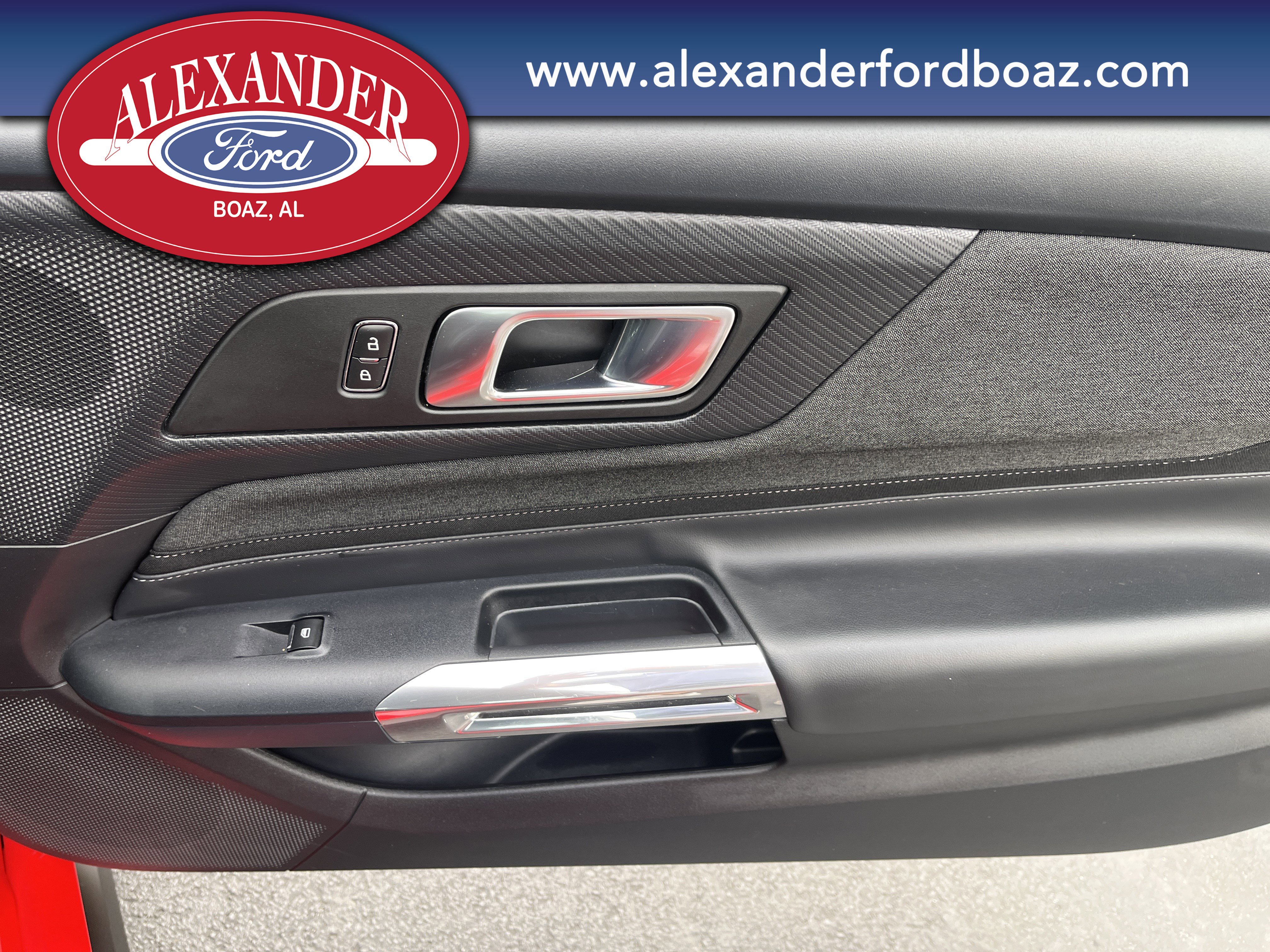 Used 2024 Ford Mustang Coupe RWD image 12