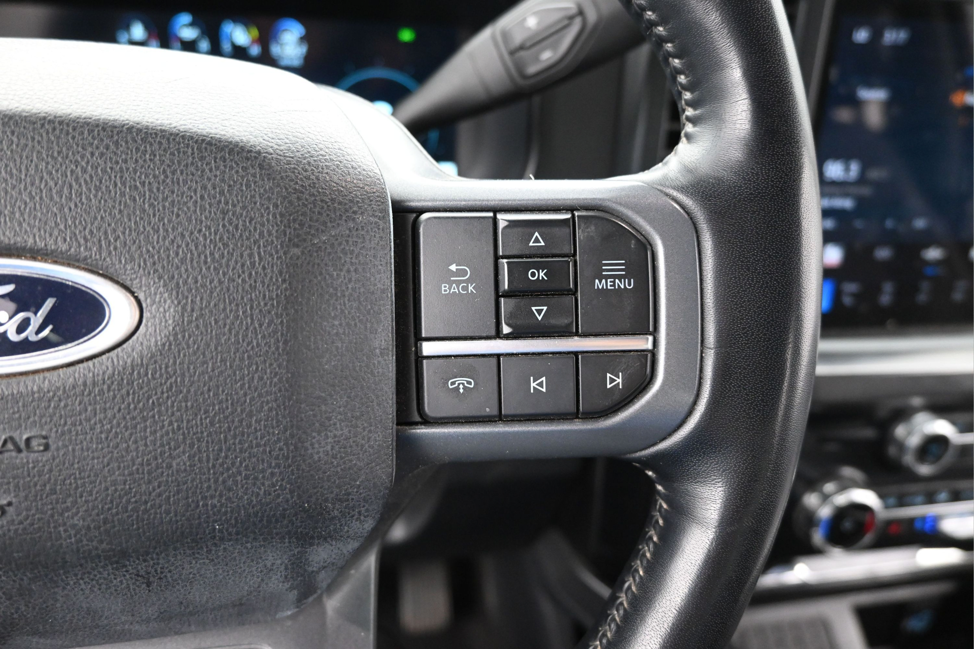 Used 2024 Ford F250 Lariat w/ Lariat Ultimate Package AWD/4WD image 15