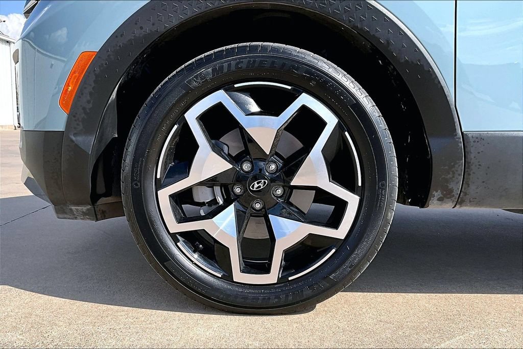 Used 2023 Hyundai Santa Cruz Limited AWD/4WD image 10