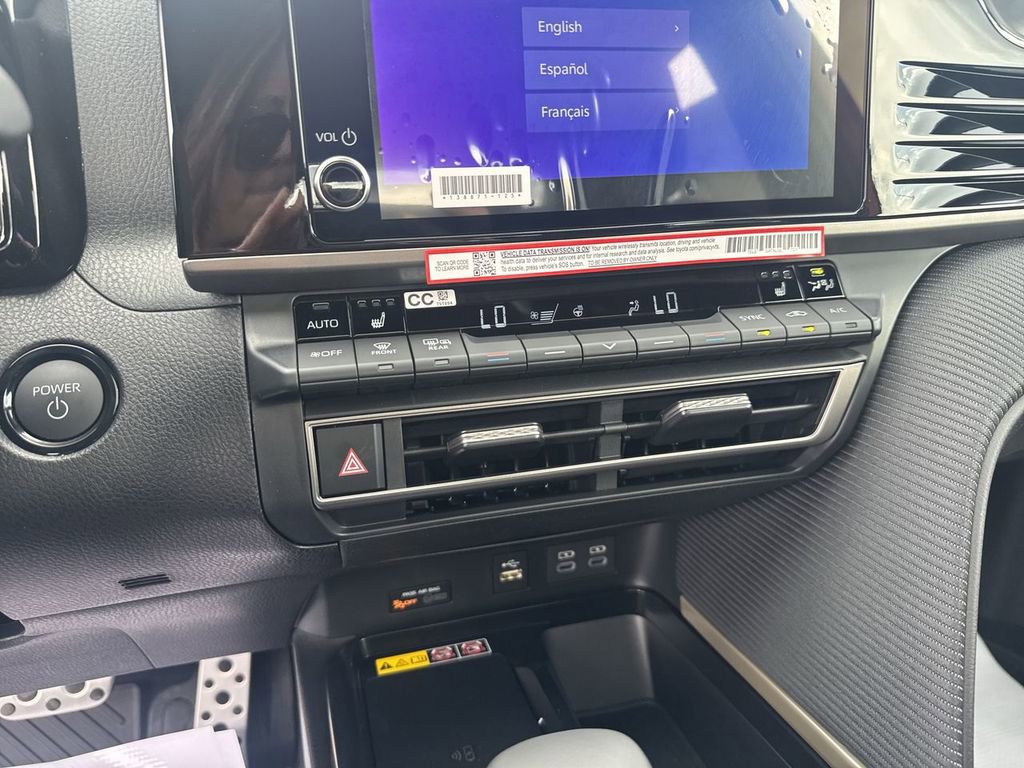 New 2026 Toyota Camry Hybrid FWD image 25