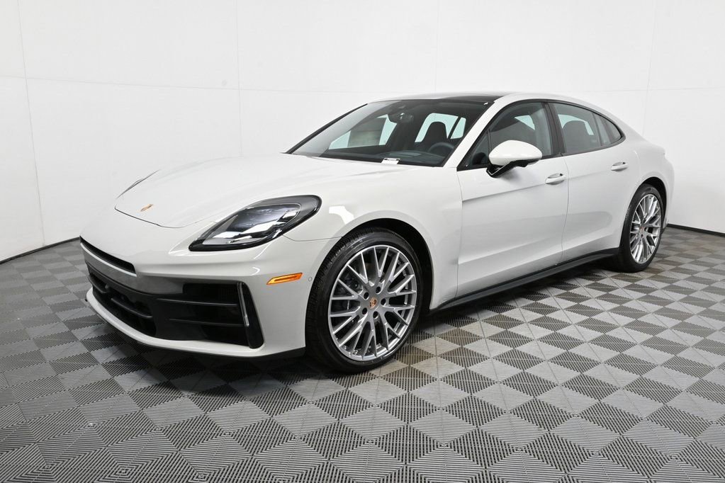 New 2026 Porsche Panamera 4 image 1