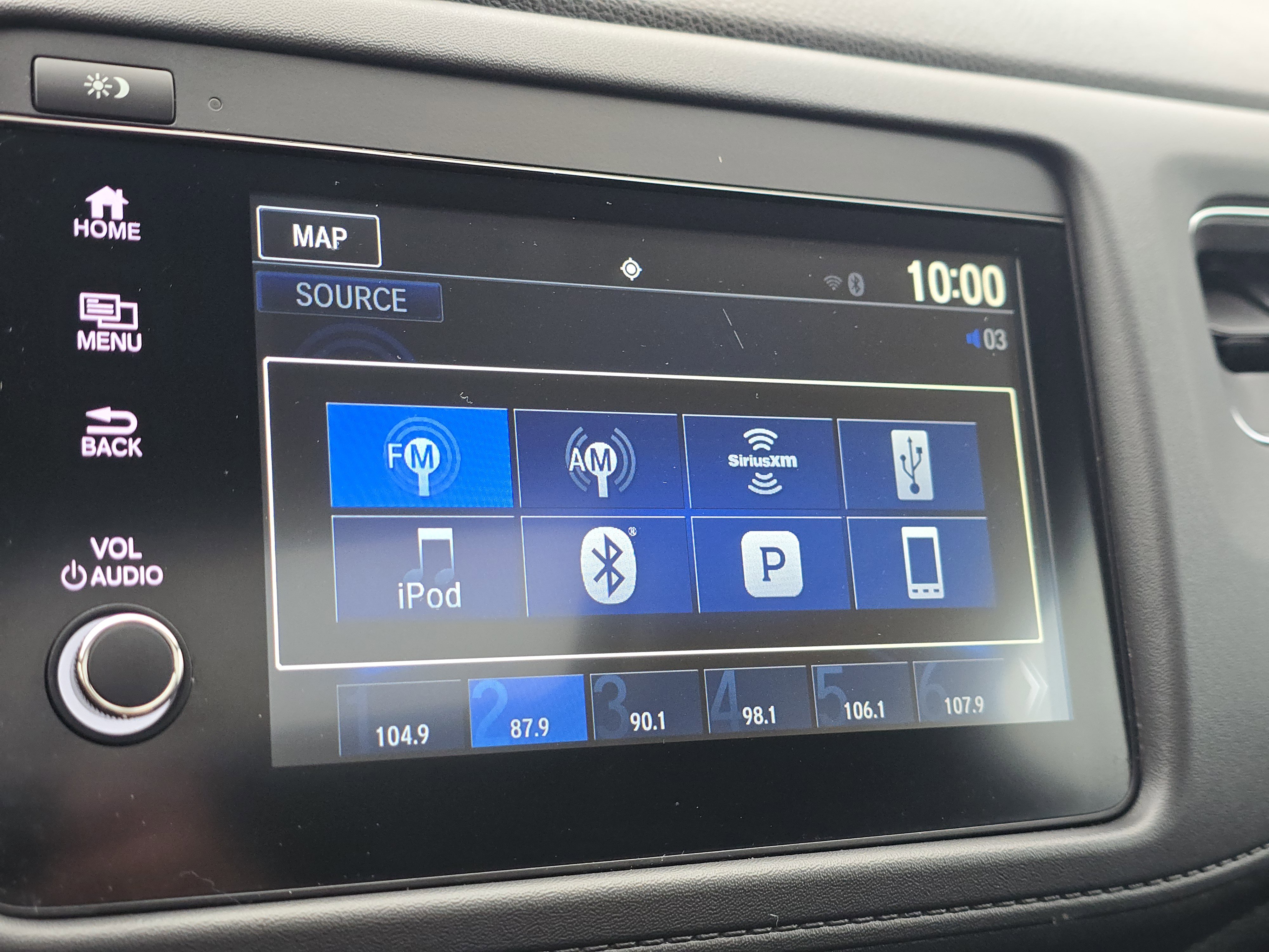 Used 2020 Honda HR-V Touring image 10