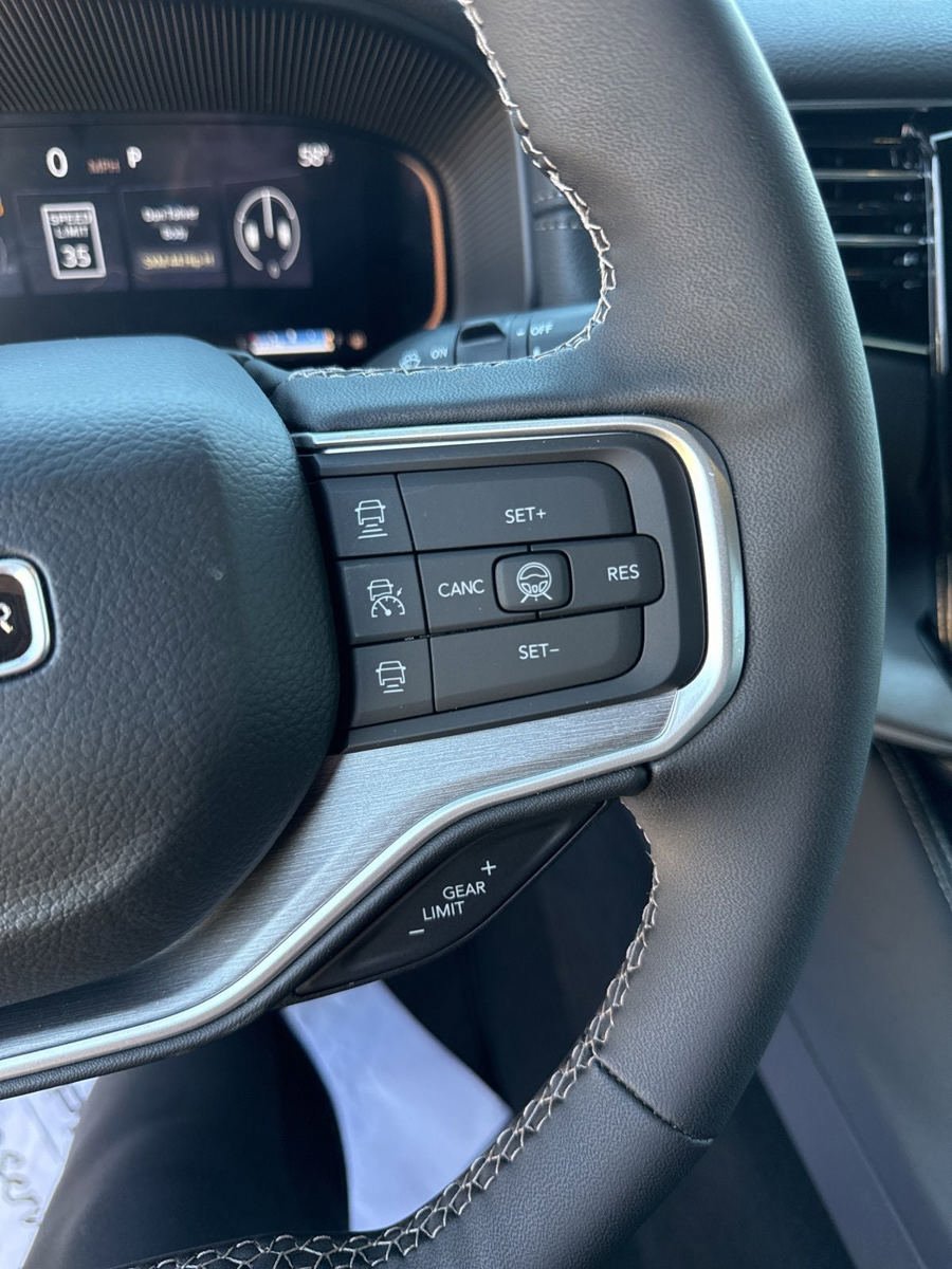 New 2026 Jeep Grand Wagoneer L Limited AWD/4WD image 23