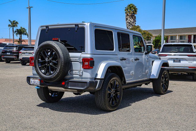 Used 2024 Jeep Wrangler Sahara w/ Technology Group AWD/4WD image 4