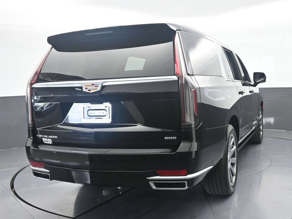 Used 2024 Cadillac Escalade ESV Premium Luxury Platinum AWD/4WD image 5