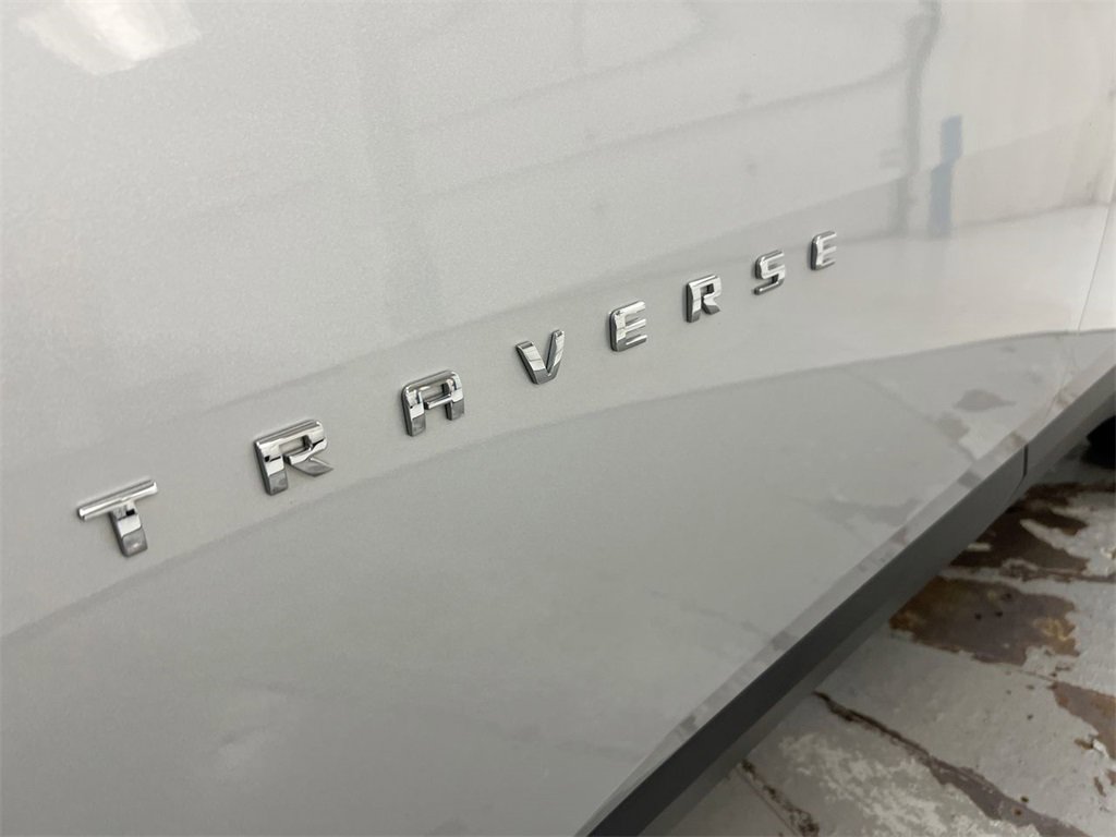 Used 2021 Chevrolet Traverse LT w/ LT Premium Package image 26