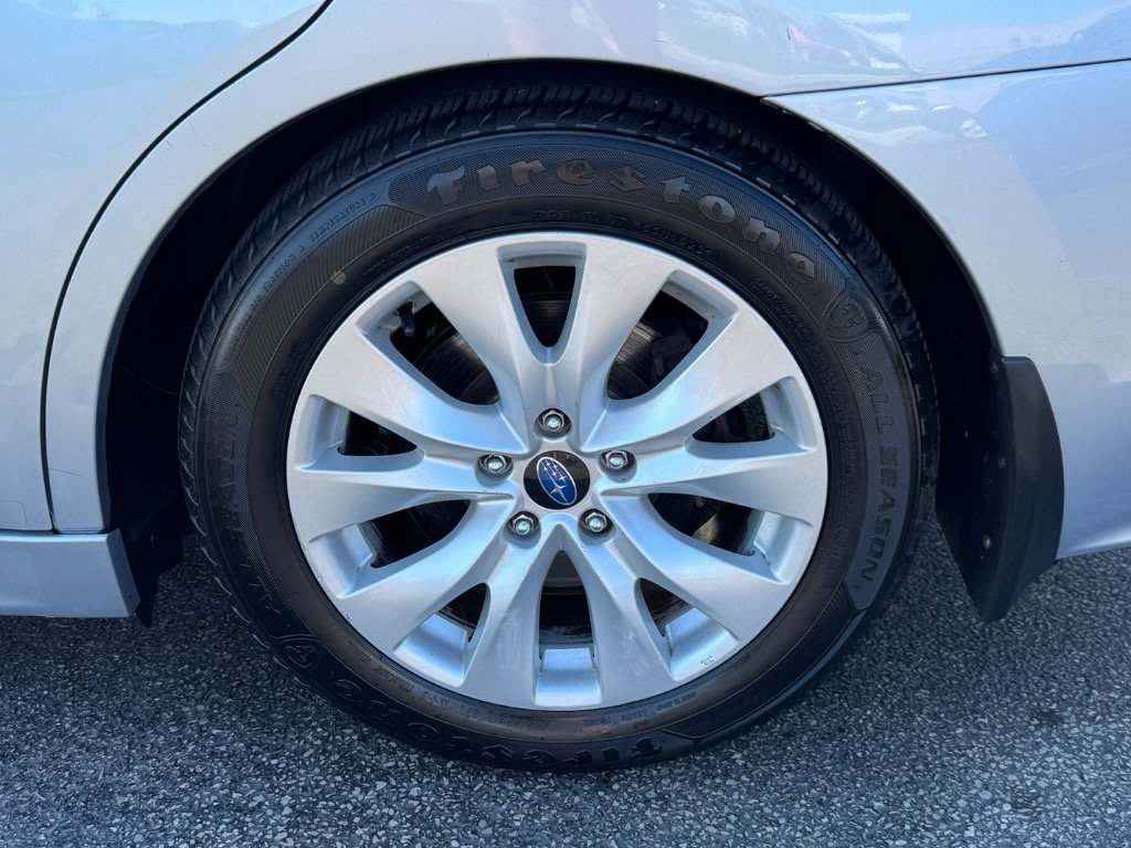 Used 2016 Subaru Legacy 2.5i Premium AWD/4WD image 8