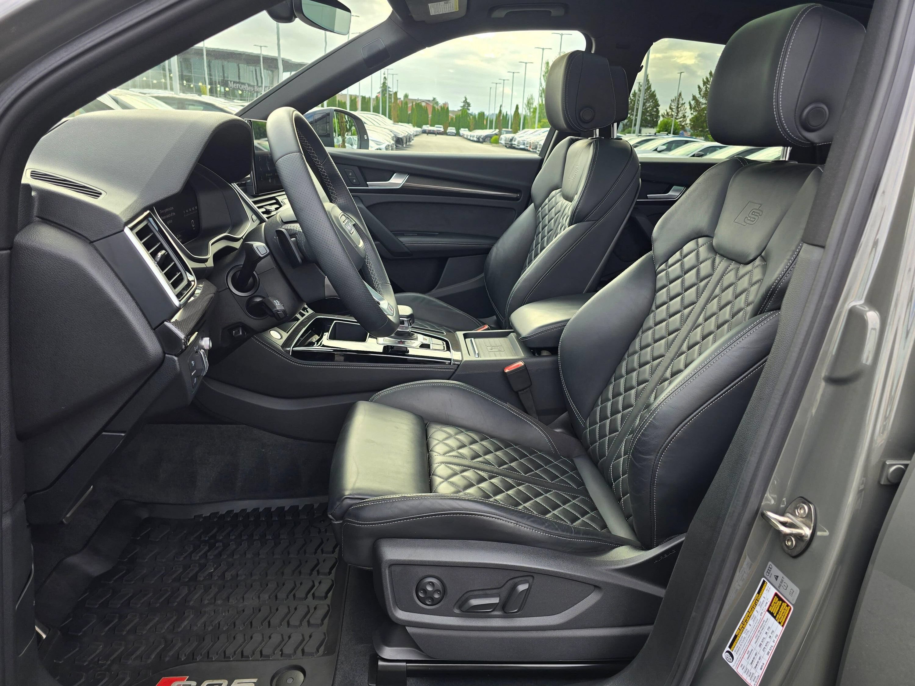 Used 2023 Audi SQ5 Prestige AWD/4WD image 12